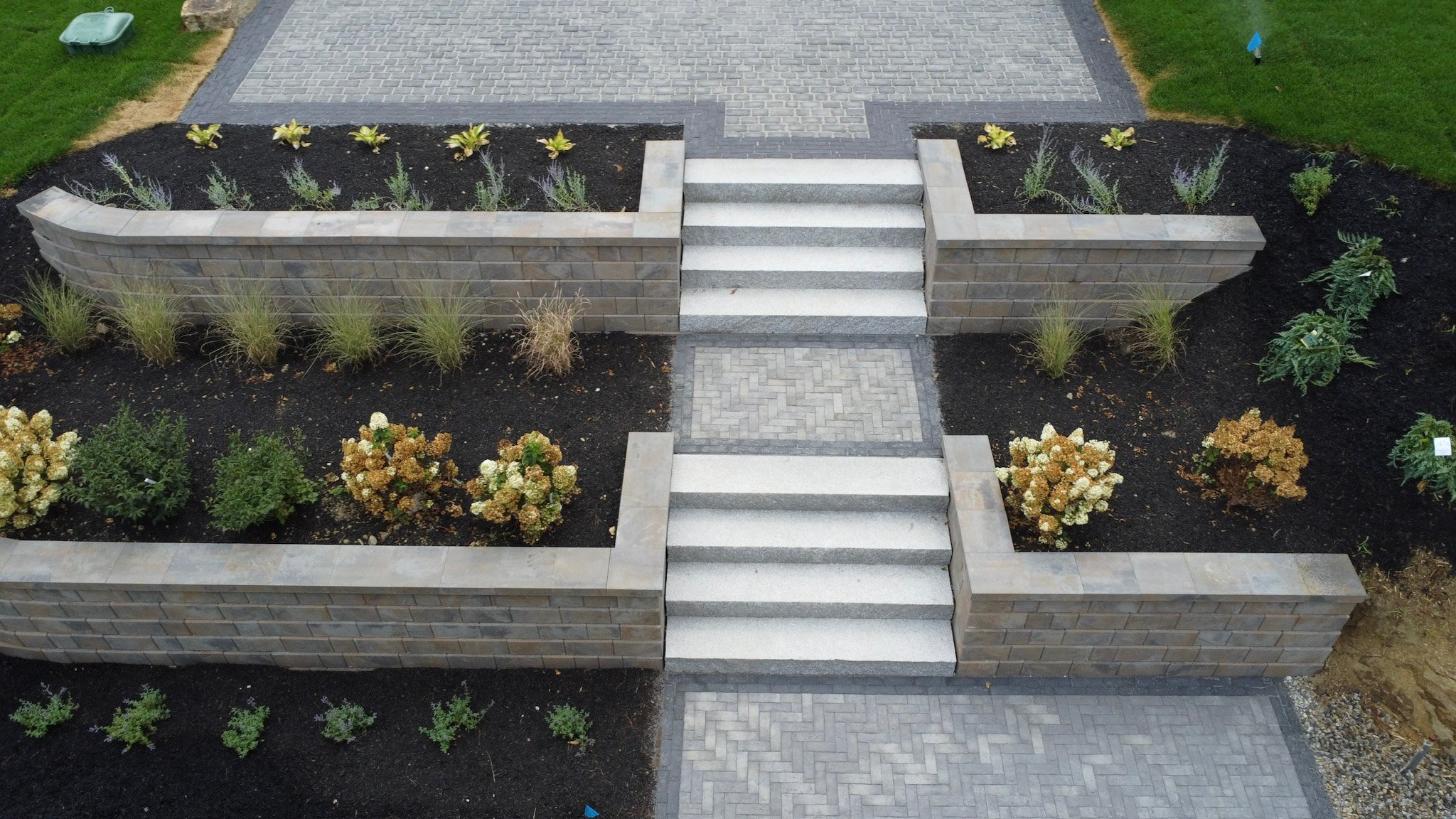 9-9BDBE9B6-FDED-4FAF-A774-9F2786E84F3E